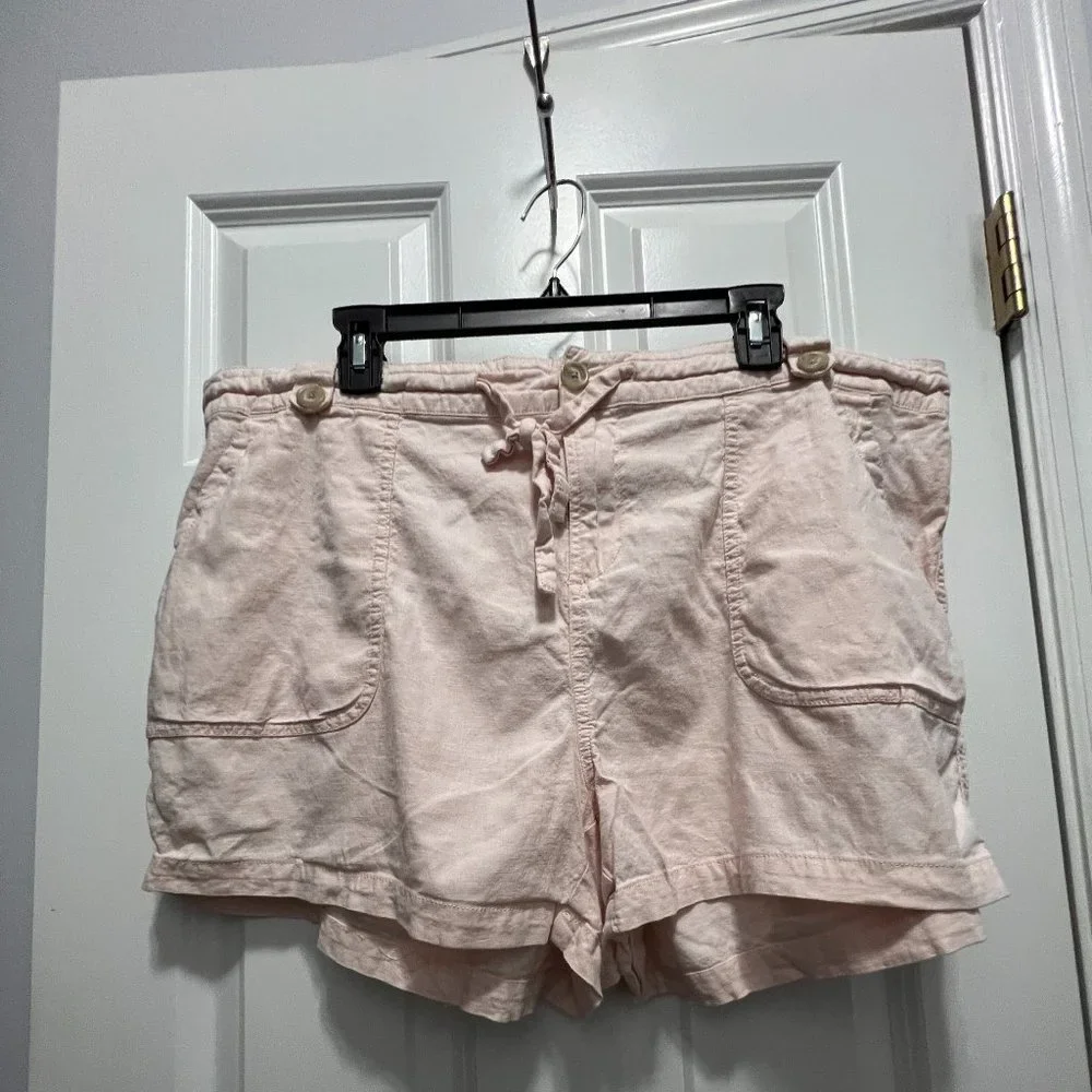 Torrid size 20 pink shorts